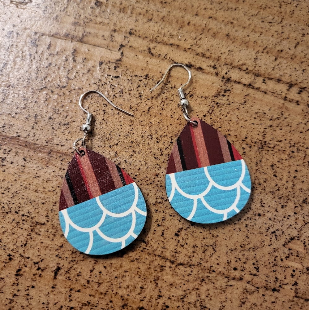 Handcrafted Teardrop Earrings with Blue and Brown Design